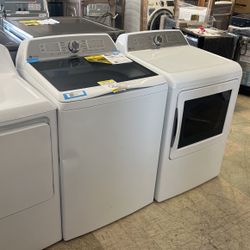 Ge Profile 5.0 Cu Ft Top Load Washer And Gas Dryer Set 