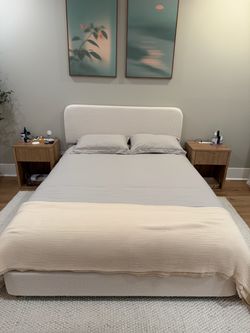 White boucle queen sized bed