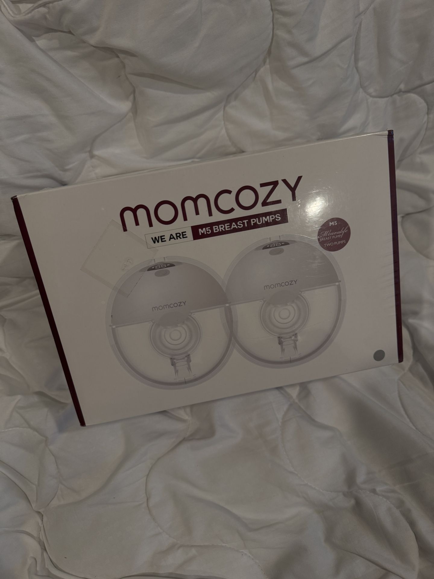 Momcozy M5 Hands-Free Wearable Electric Breast Pump Set