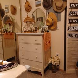 Petite Dresser And Mirror / Vintage