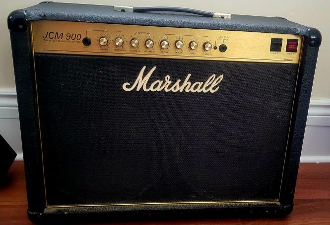 Marshall JCM 900 MKIII