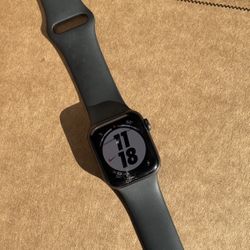 Apple Watch SE 1st Gen 40mm