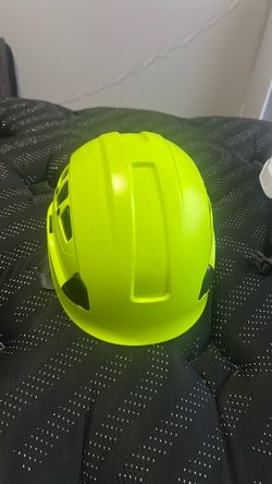 Hi-Vis Yellow Vented Safety Hard Hat