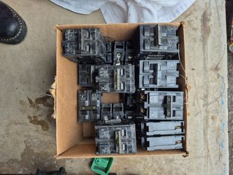 25 Asstd Circuit Breakers 20A-60A