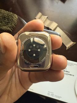 Apple Watch Series 10 Gold Titanium