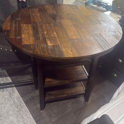 Kitchen/dining Room Brown Wood Table With 4 Chairs (2 Brown 2 Light)