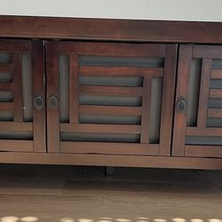 TV Media / Entertainment Cabinet