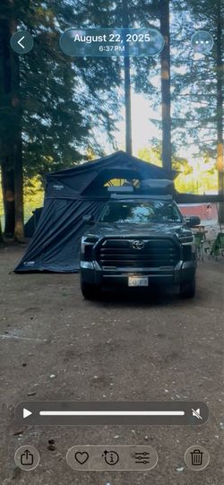 Roof top tent