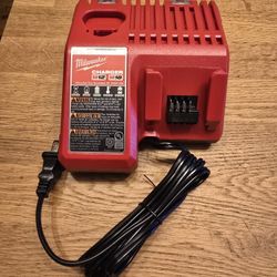 Milwaukee M12 And M18 Dual Charger New Open Box