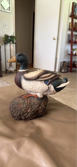 Duck - decorative sculpture
