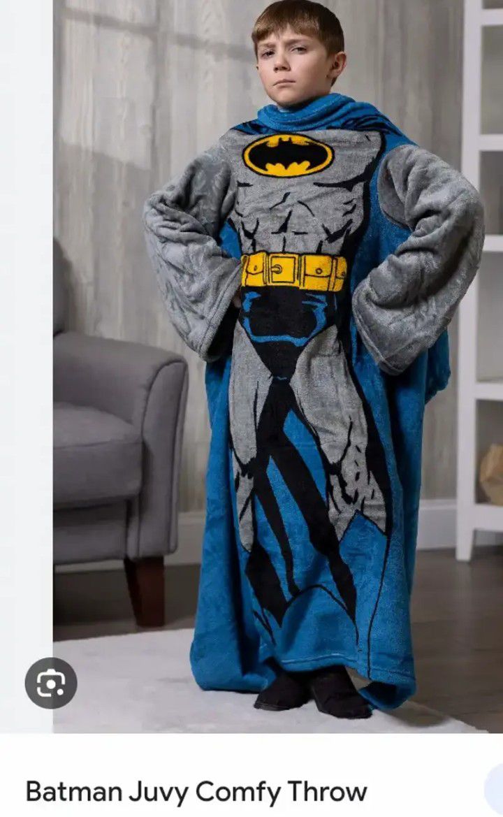 BATMAN KIDS SNUGGIE..... CHECK OUT MY PAGE FOR MORE ITEMS
