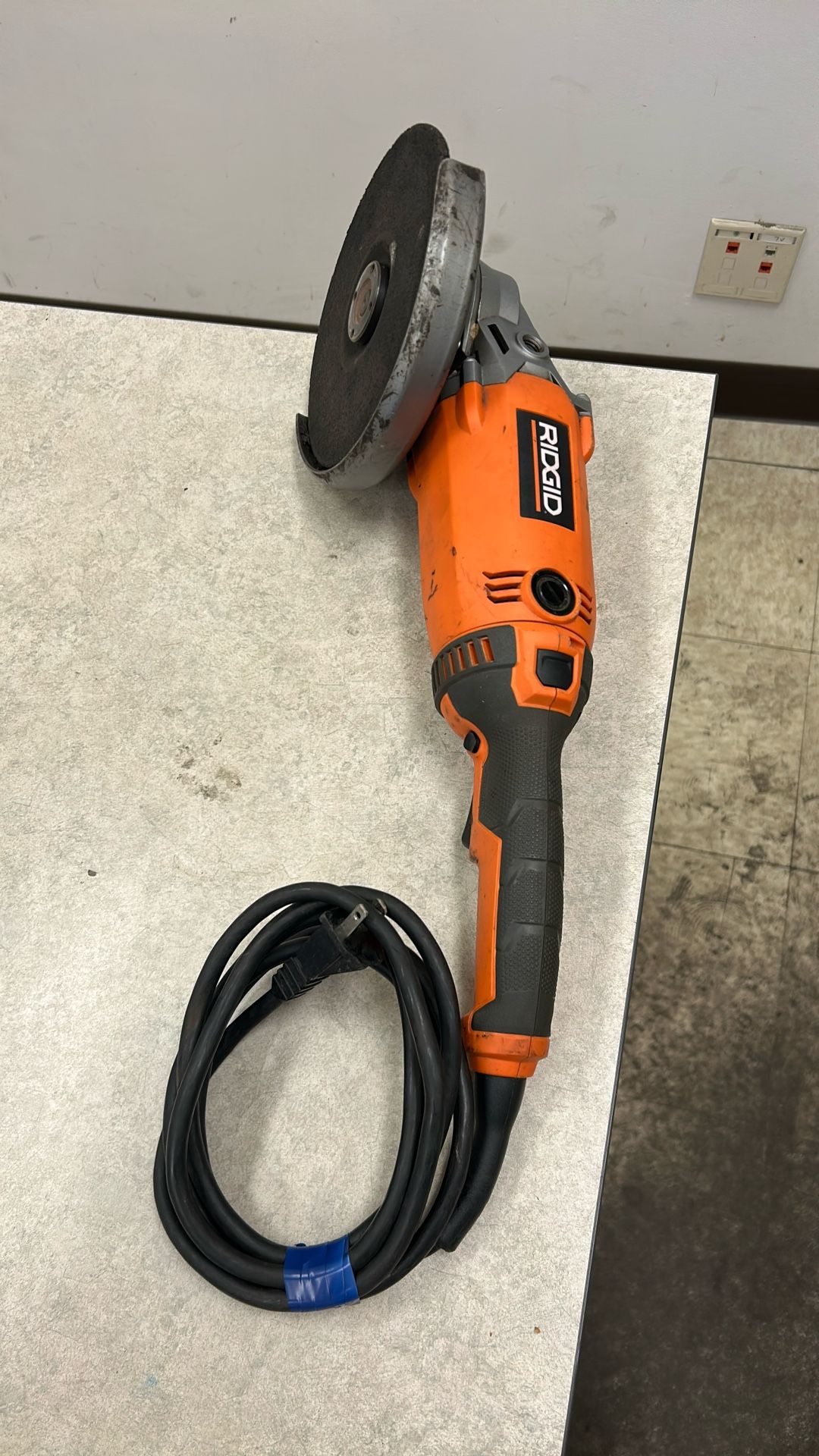 Ridgid Angle Grinder R1020