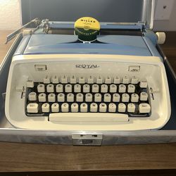 Royal Aristocrat Typewriter