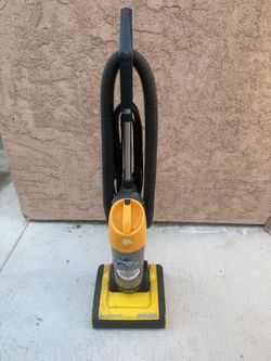 Dirt Devil Vacuum