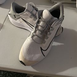 New Nike Shoes Size 12