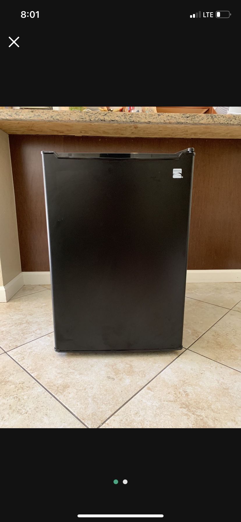 **NEED GONE Kenmore 2.5 cu-ft Refrigerator 