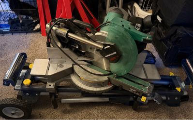 Rolling table saw