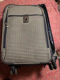 Luggage——London fog 2 piece luggage $100.00  for both OBO