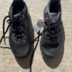 Shoes Adidas Shoes Size 6 Men 7 Woman