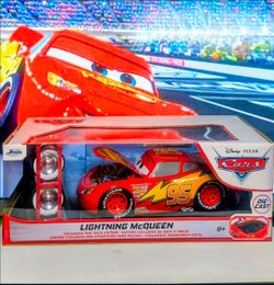 2022 JADA DISNEY CARS LIGHTNING MCQUEEN 1:24 EXCLUSIVE TIRE RACK EDITION