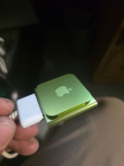 Apple IPod Shuffle 4th Generation (2GB) Green-IPod only-tested