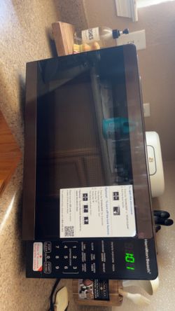 HAMILTON BEACH 900watt microwave