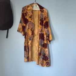 Women’s robe medium