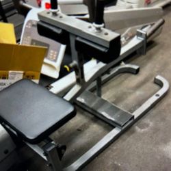 Cybex | Plate Loaded Seated Calf Raise