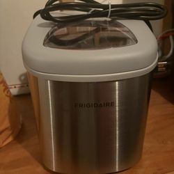 Brand New Nugget Ice Machine