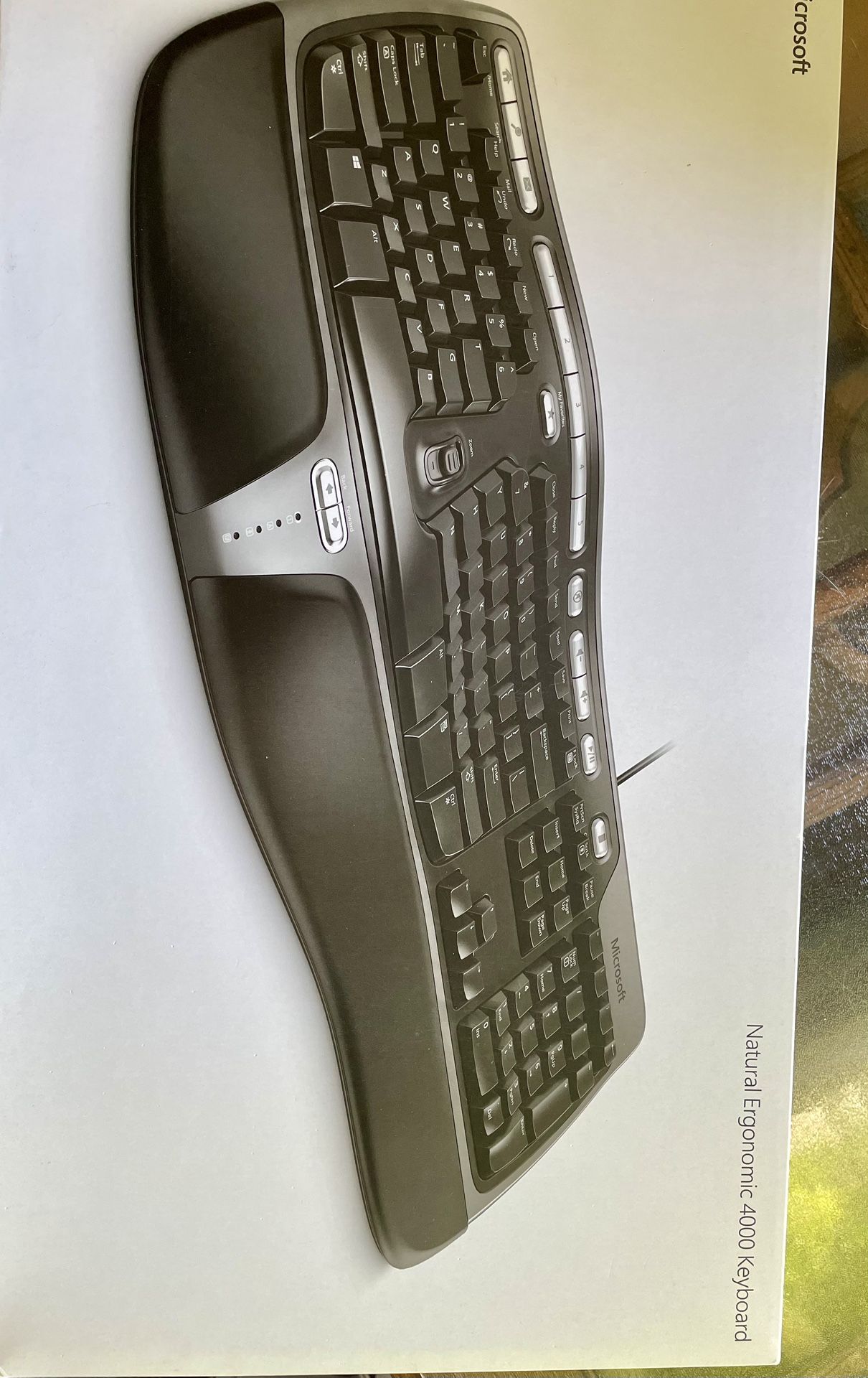 NEW Microsoft Natural Ergonomic 4000 Keyboard