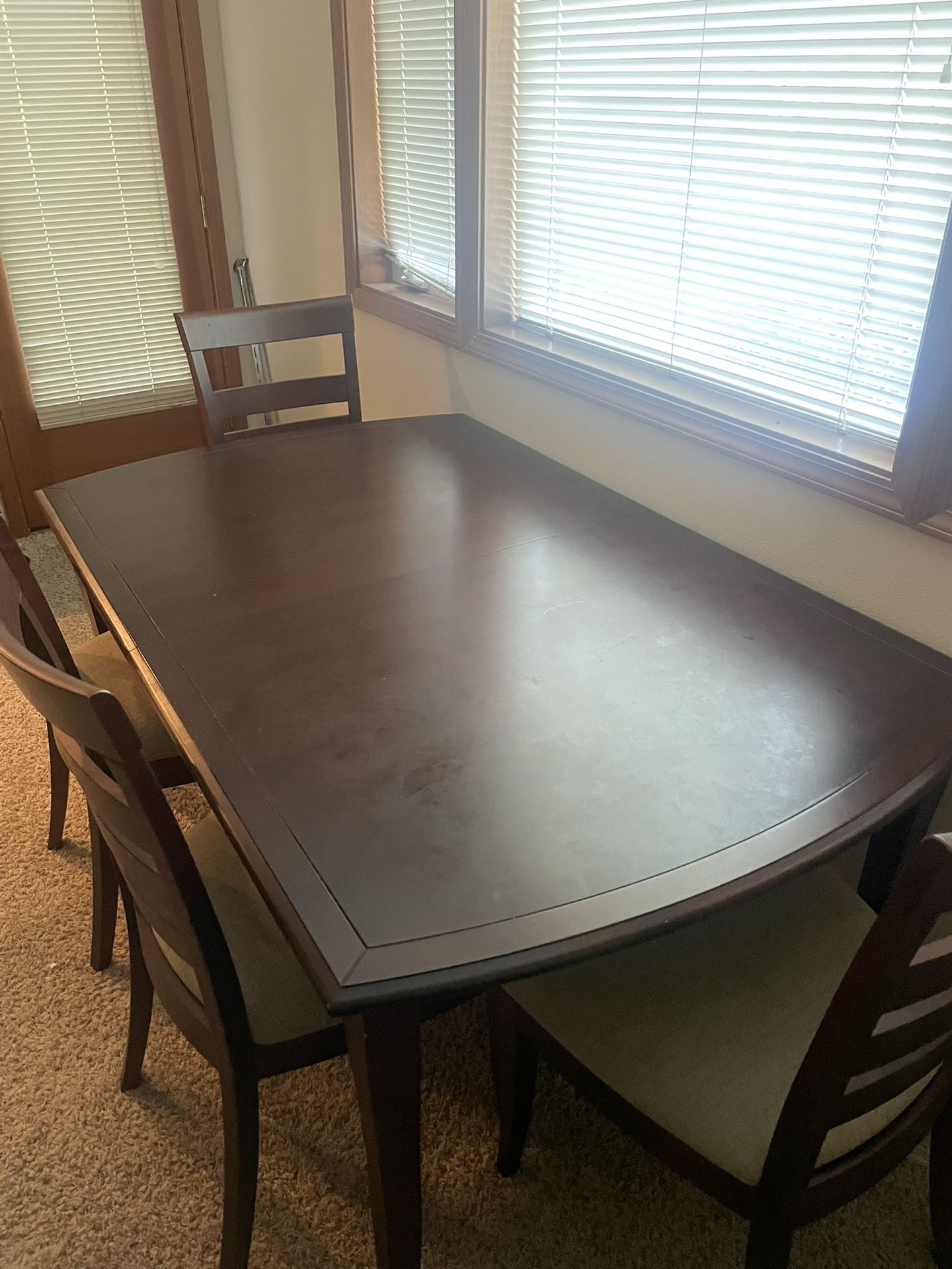 Dining room table set