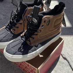 Men’s 8 vans mte