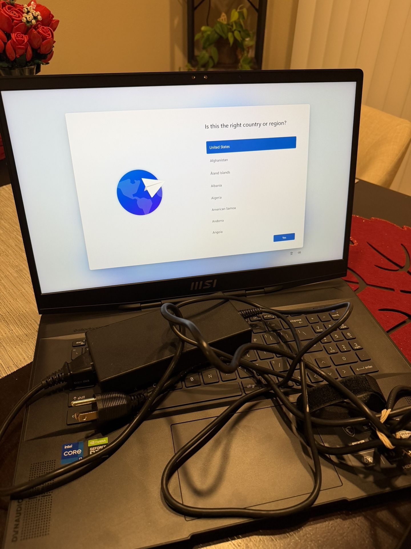 Msi gaming laptop Gs77 17 Inch 240hz Intel I7 12700h Nvidia GeForce Rtx 3070 Ti 32gb Ram 1tb Ssd