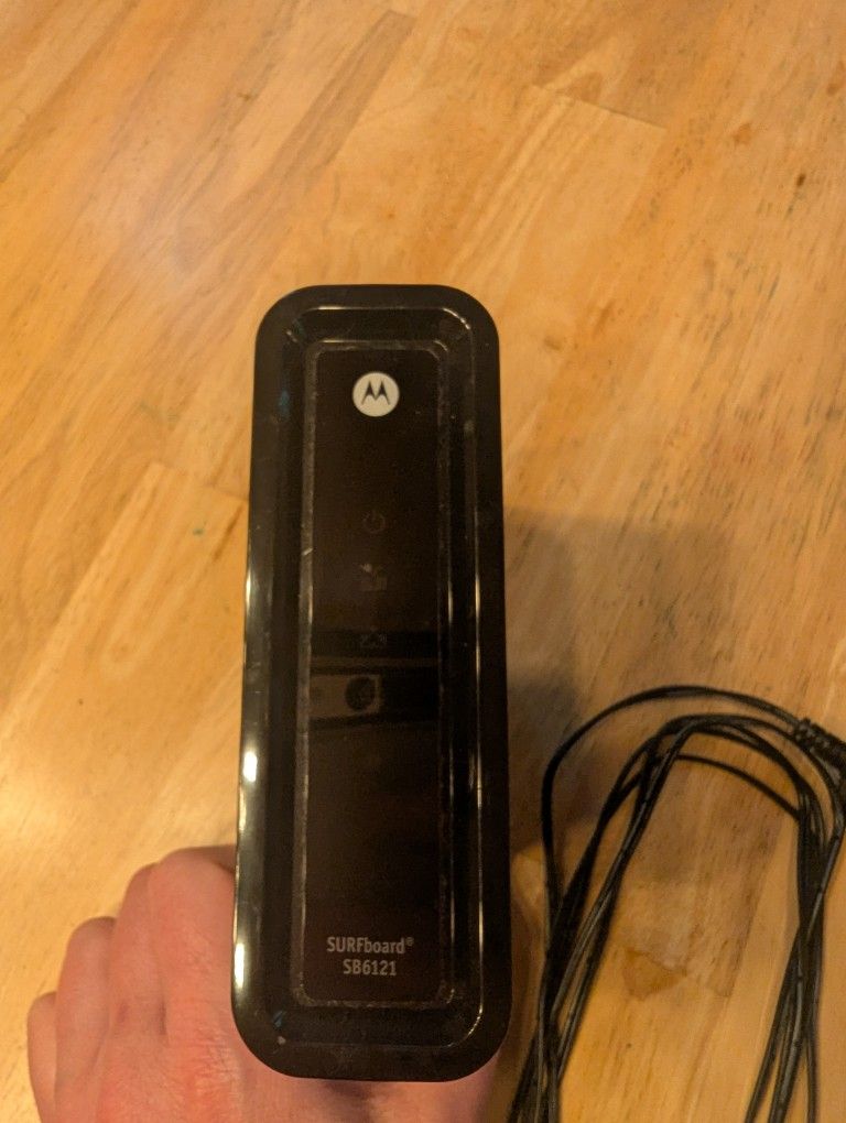 Motorola Surfboard SB6121 Cable Modem
