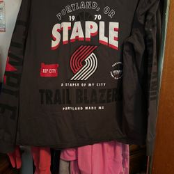 Staple X Trail Blazers XL Long Sleeve T