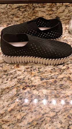 Tommy Bahamas shoes