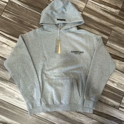 Essentials hoodie (L)
