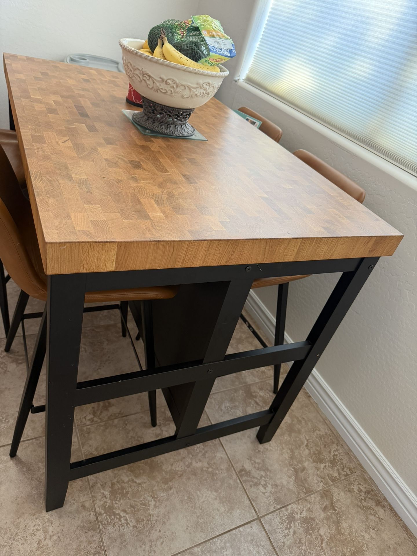 dining room / kitchen island