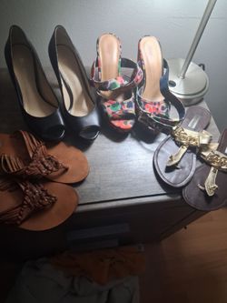 4 pairs women's high heels and sandals size 6