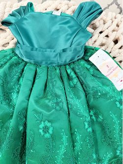 Girls dress