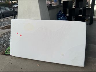 Twin mattress