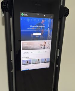 2022 Tonal Home Gym Excellent Condition 0-50 Rides - San Diego, CA