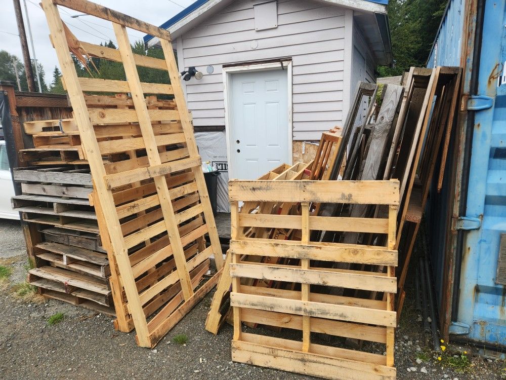FREE pallets