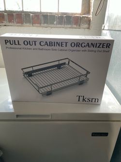 Cabinet organizer
