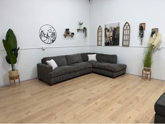 Thomasville Sectional Couch - Free Delivery