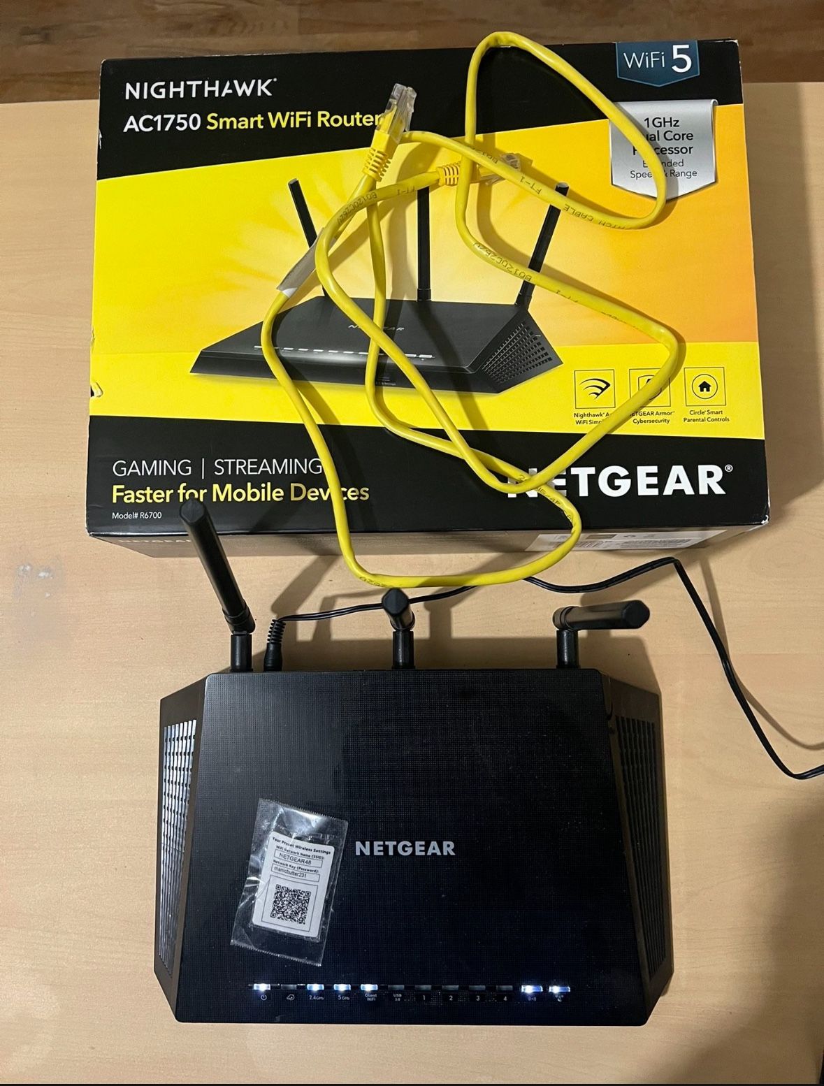 Nighthawk AC1750 Smart Wi-Fi Router With Ethernet Cable