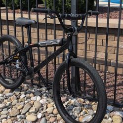 SE Bicycles So Cal Flyer 24" (Limited Edition) $550 or trade for a 26" SE