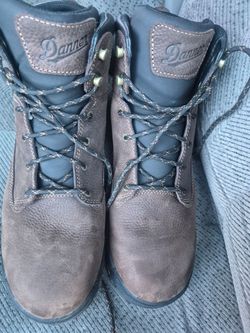 Brand new danner boots