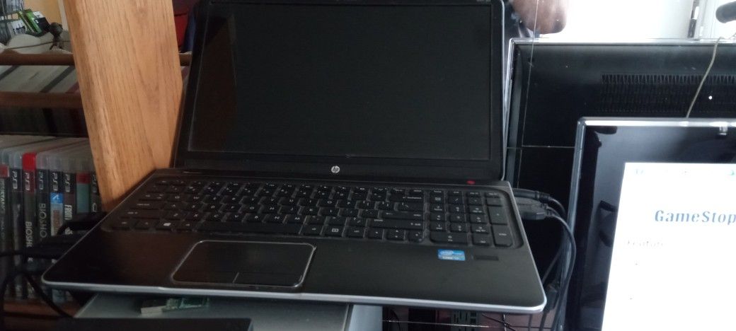 HP LAPTOP FOR PARTS ONLY HARD DRIVE REMOVED SEE PICS FOR SPECS