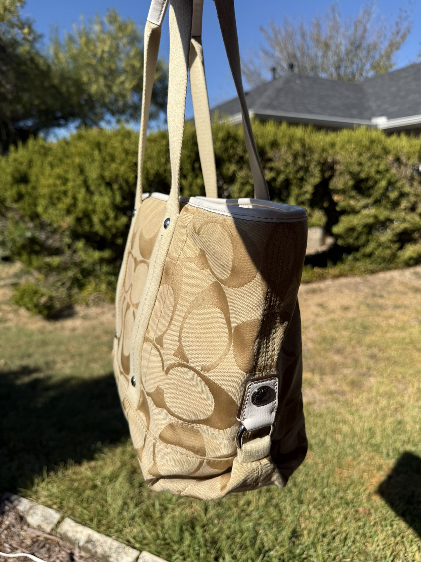 Coach Shoulder Purse Or Over The Shoulder